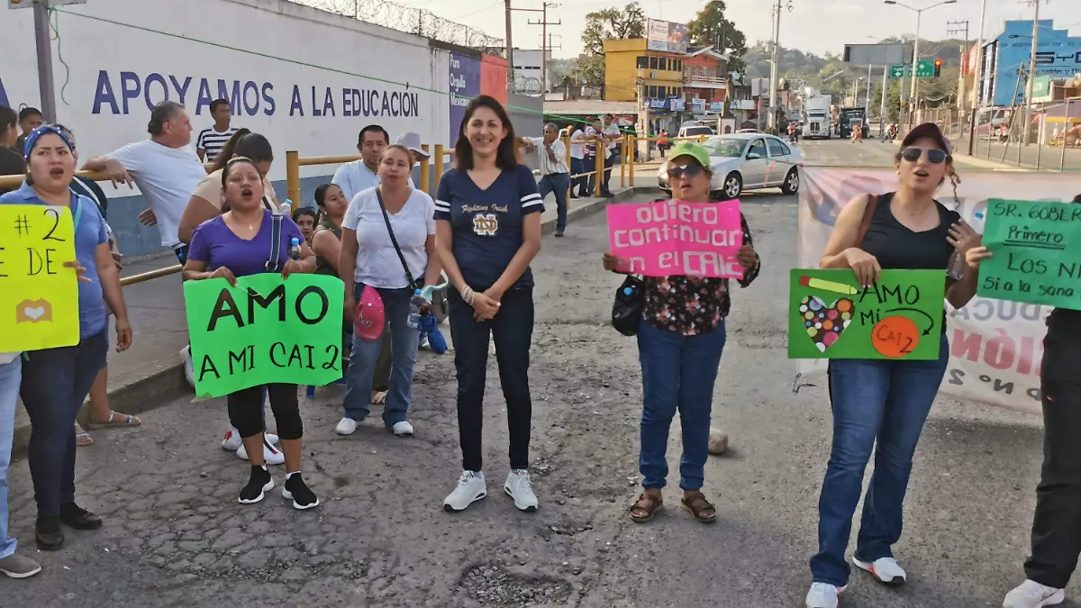 PADRES BLOQUEAN FEDERAL1